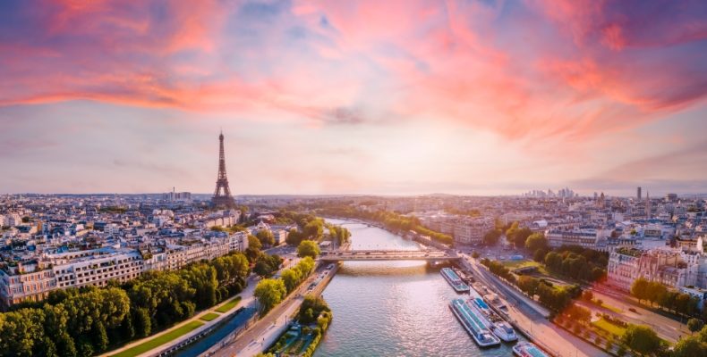 paris_pano-shutterstock_2045498015